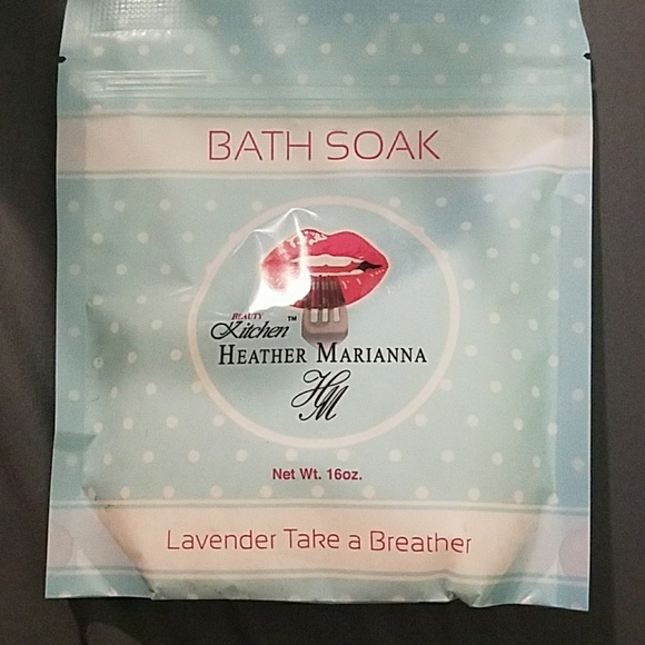 Bath Soak by Beauty Kitchen - Picture 1 of 1